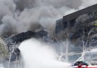 Boeing com 242 pessoas cai na Índia e deixa mais de 200 mortos