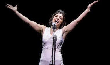 Goiânia recebe o espetáculo musical que celebra a vida e obra de Elis Regina