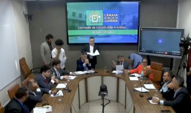 CCJ APROVA SUSPENSÃO DE DECRETOS SOBRE O REFIS 2024 EM GOIÂNIA