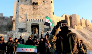 HTS conquista Damasco, Bashar al-Assad foge e ditadura de 24 anos chega ao fim