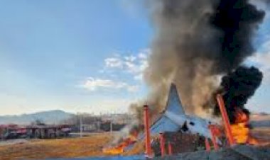 Avião da Jeju Air sai da pista e pega fogo no Aeroporto de Muan: 28 vítimas fatais