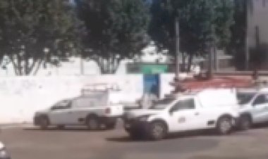 DEMITIDO, EX-FUNCIONÁRIO USA CARRO PARA DESTRUIR VEÍCULOS EM EMPRESA