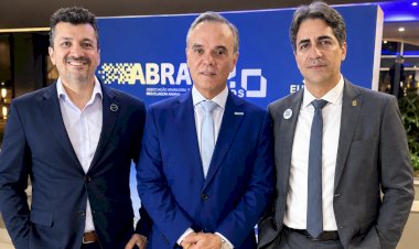 Master Negócios prestigia posse da ABRA