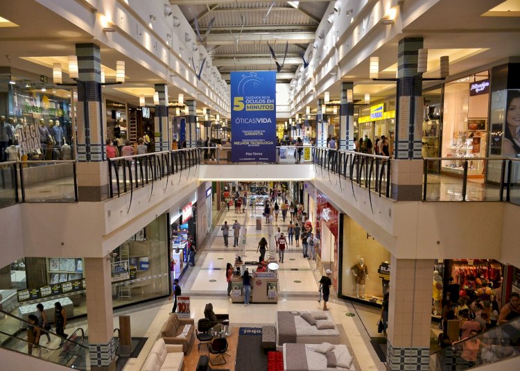 Confira o que abre e o que fecha em Goiânia no feriado de 12 de outubro