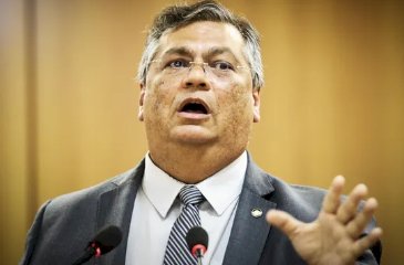 Supremo Tribunal Federal Retira Livros de Circulação por Conteúdo Homofóbico e Misógino