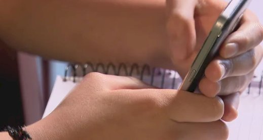 Lula Sanciona Lei que Restringe o Uso de Celulares nas Escolas