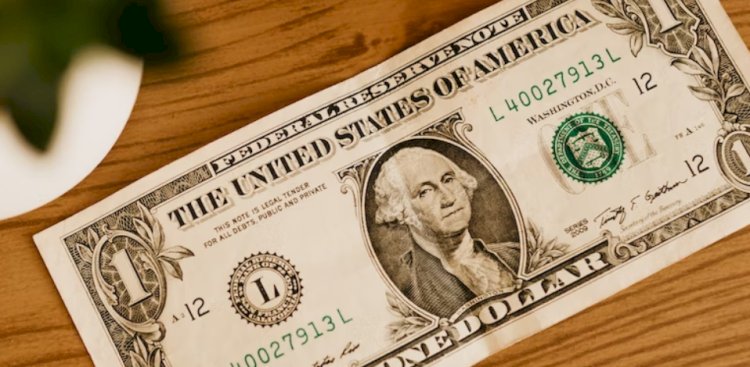 Dólar cai para menor nível em quatro meses e Bolsa brasileira dispara