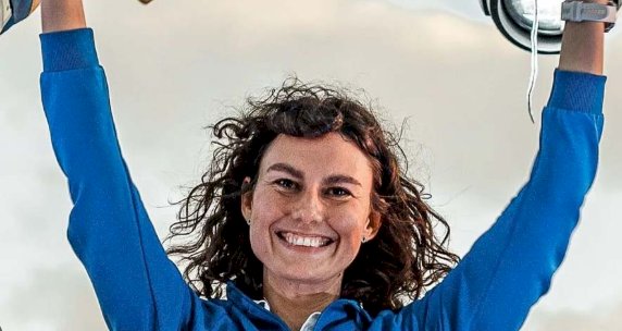 UCRANIANA QUEBRA RECORDE MUNDIAL AO MERGULHAR 86 METROS SEM NADADEIRAS