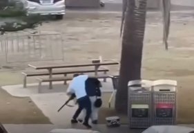 ATIRADOR É DESARMADO POR PEDREIRO DURANTE ATAQUE TERRORISTA EM BONDI BEACH, DIZ GOVERNMENTO AUSTRALIANO